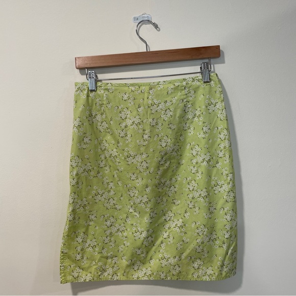 Y2K Light Green Floral Printed Mini Skirt, by Espirit, Size XS/S - Picture 8 of 10